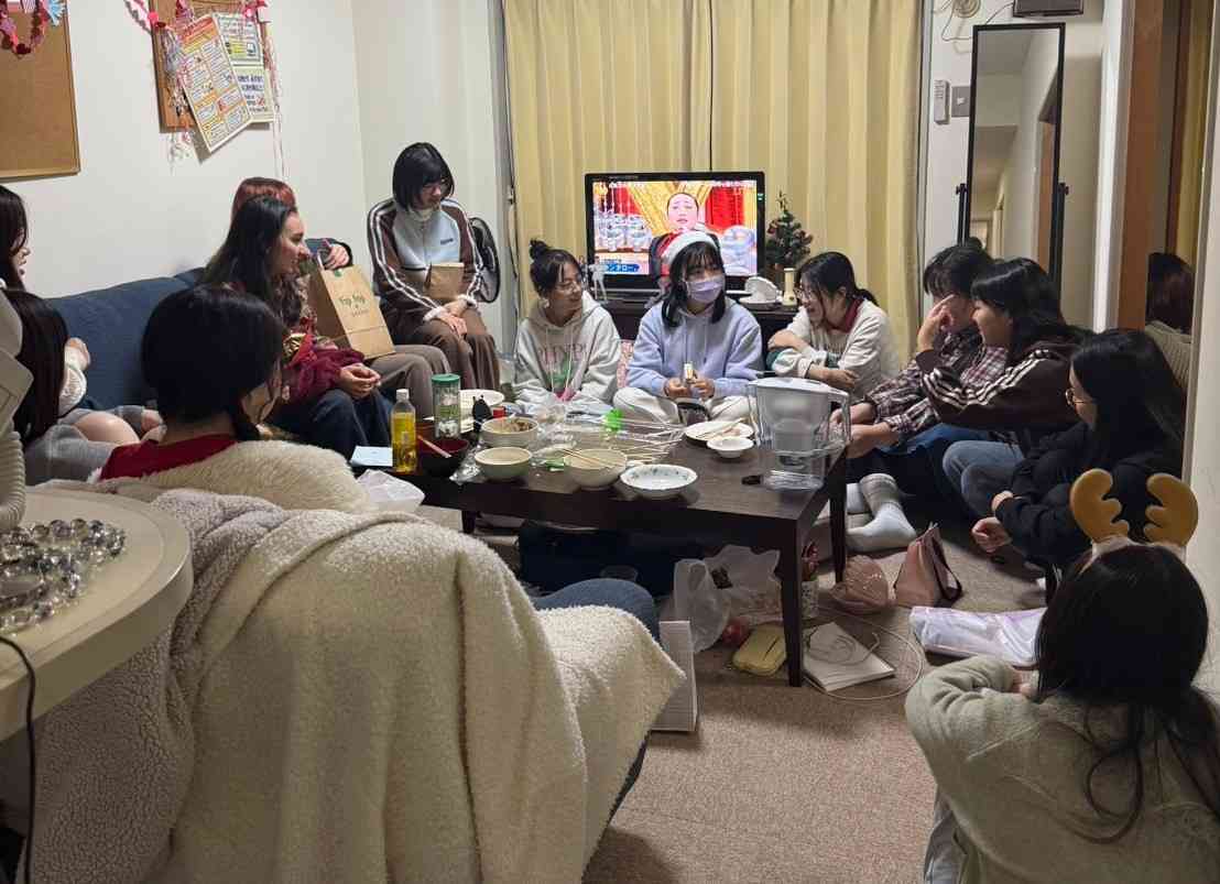 留学生寮でパーティ