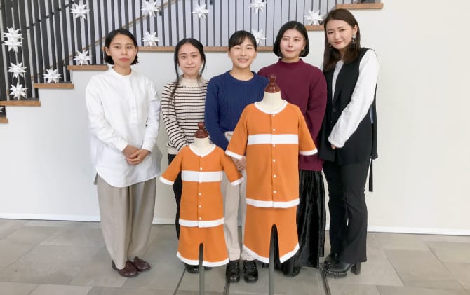 ファッション工房(学生メンバー)の様子