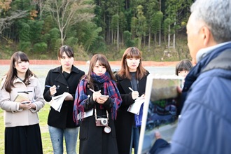 大川小学校での視察